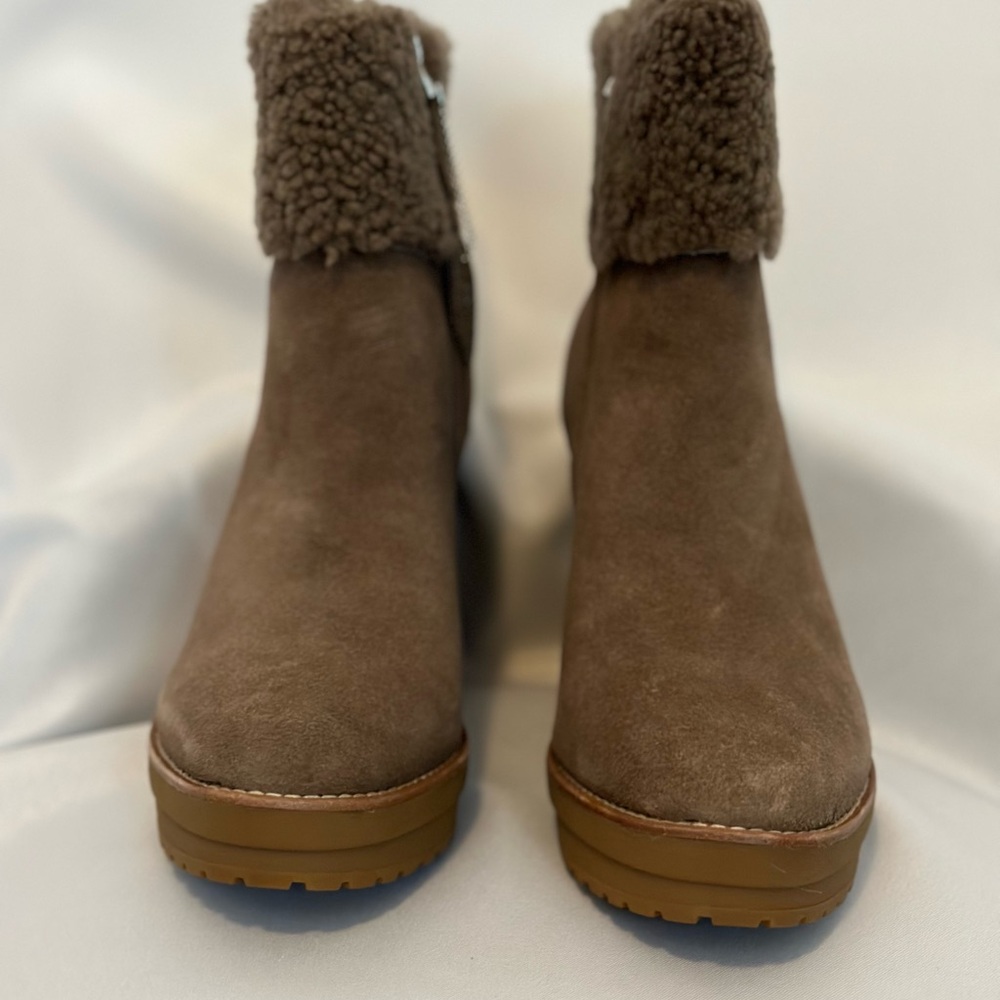 Lauren Ralph Lauren Steph Women’s Taupe Suede Shearing Trim Booties - Picture 2 of 10
